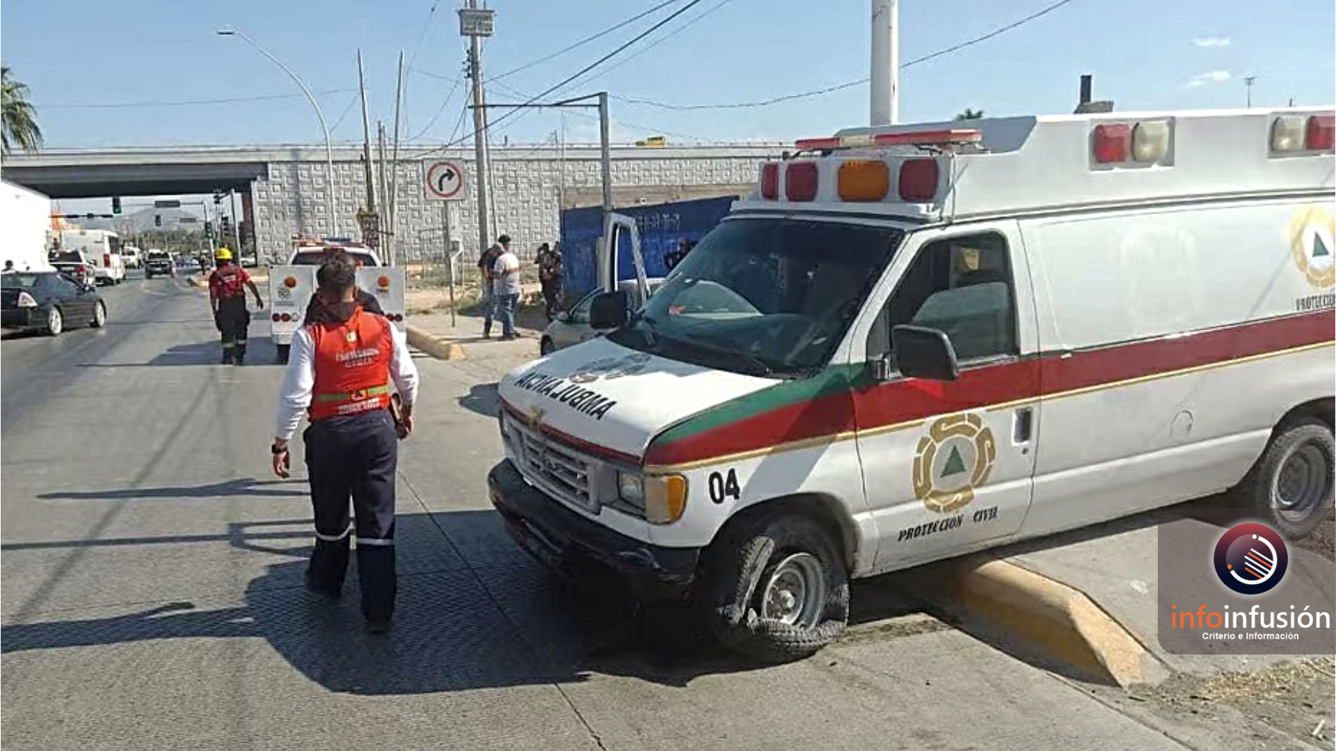 Ambulancia de PC choca con paciente grave a bordo en Gómez Palacio