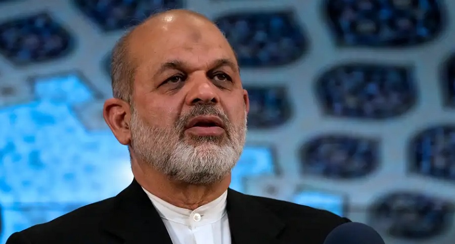 Irán rechaza orden de arresto contra su ministro de Interior