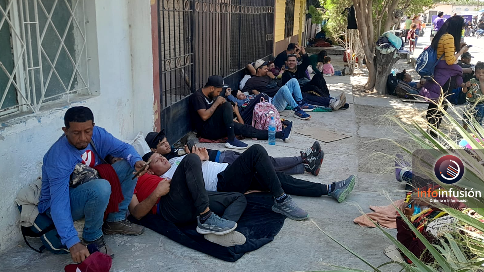 Migrantes varados en Gómez Palacio dicen sentirse encarcelados por el INM