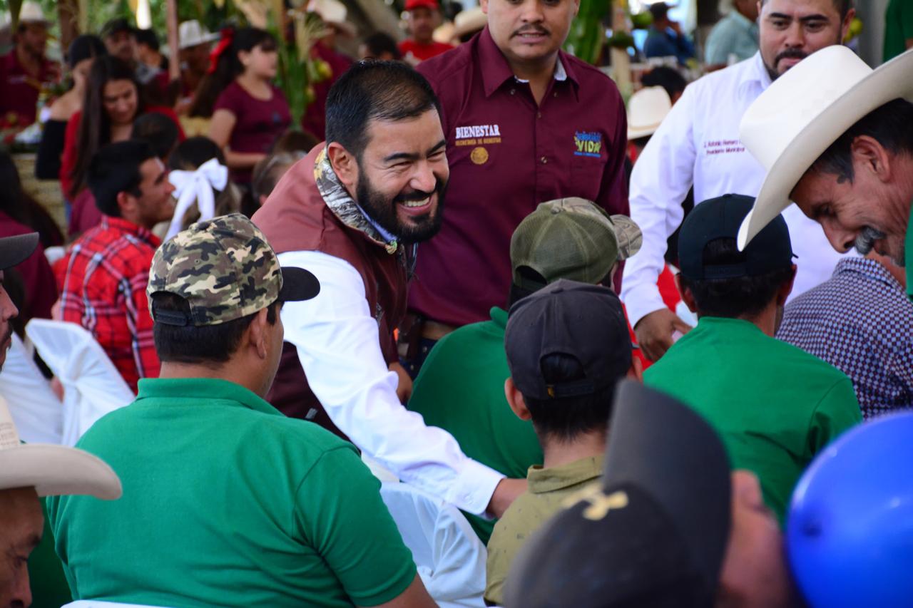 En Otáez, Héctor Herrera muestra que es un diputado de territorio