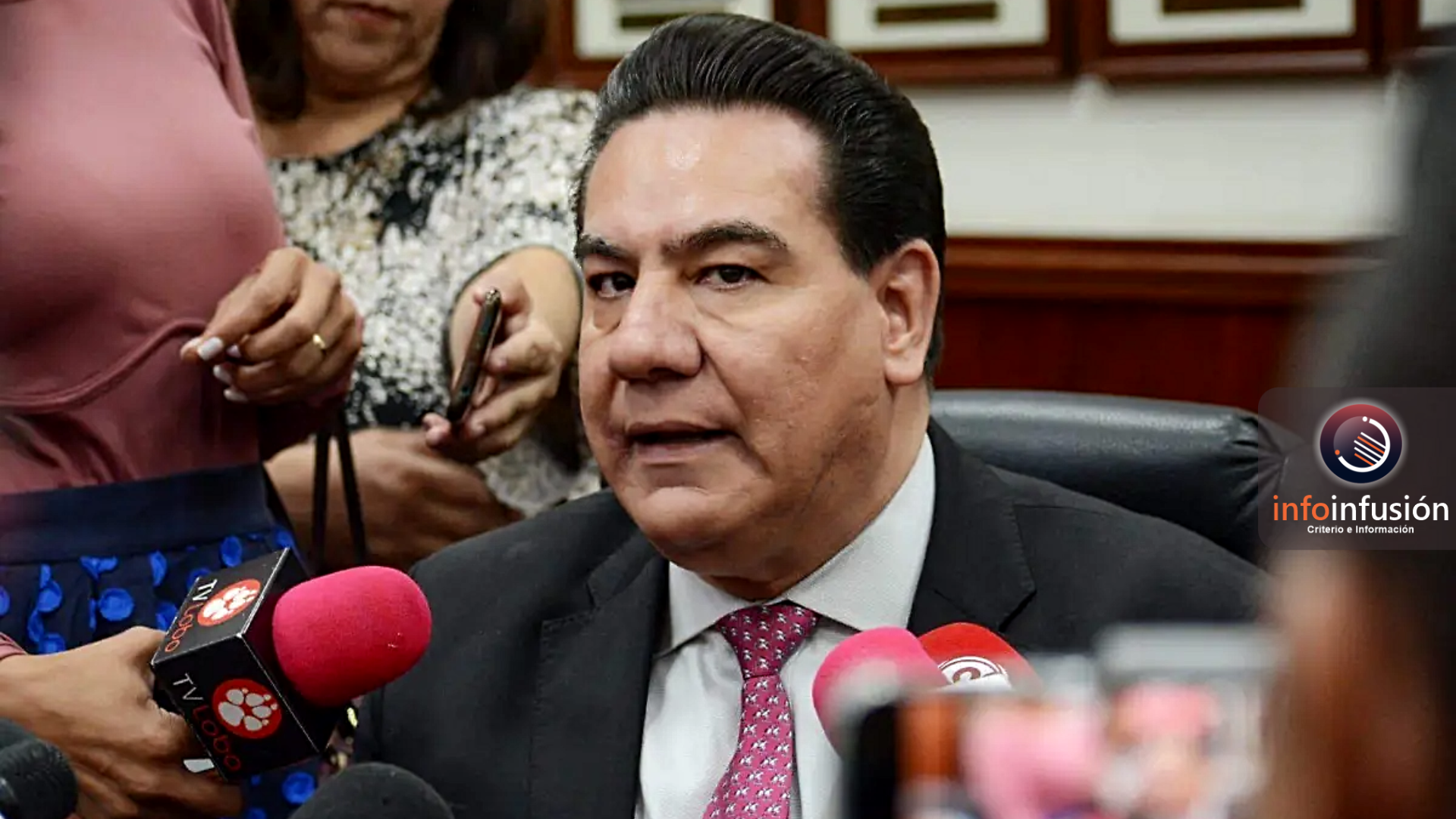 Renuncia Benítez al PRI tras más de 40 años de militancia