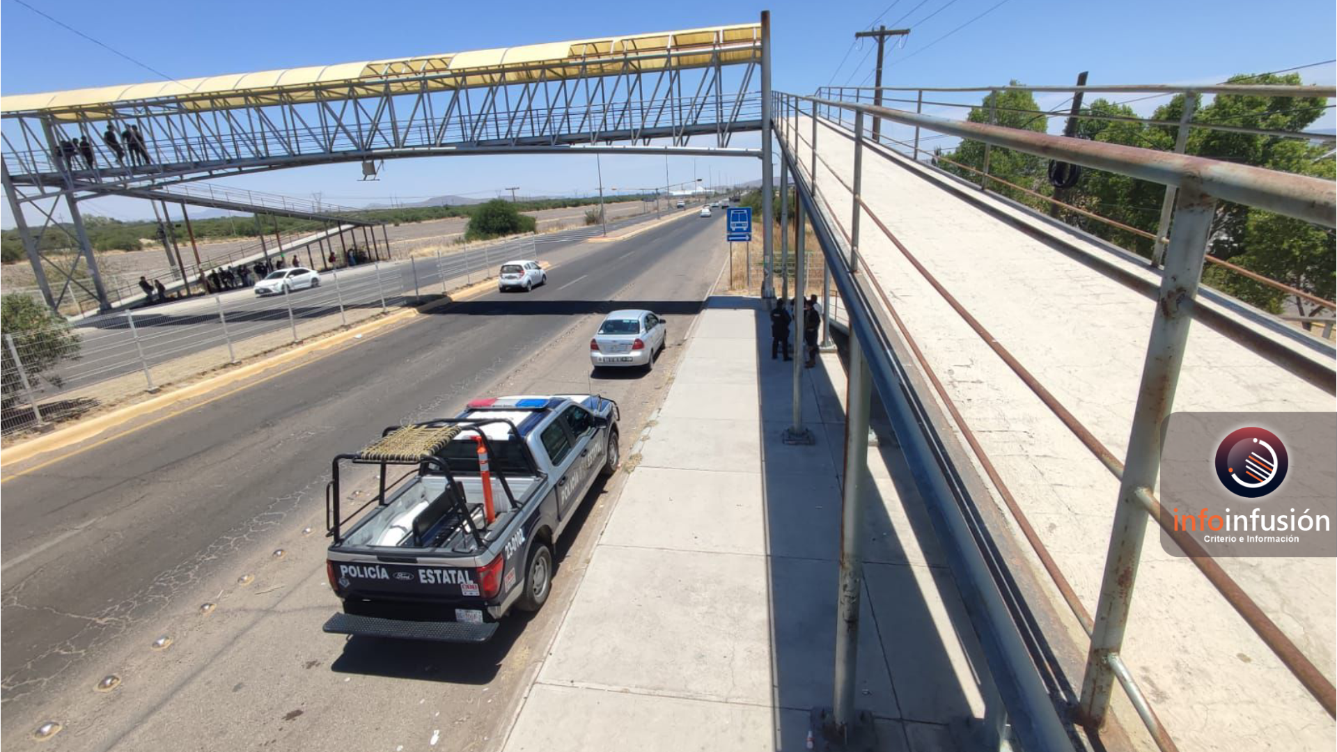 Varón intenta lanzarse de puente frente a la UNIPOLI
