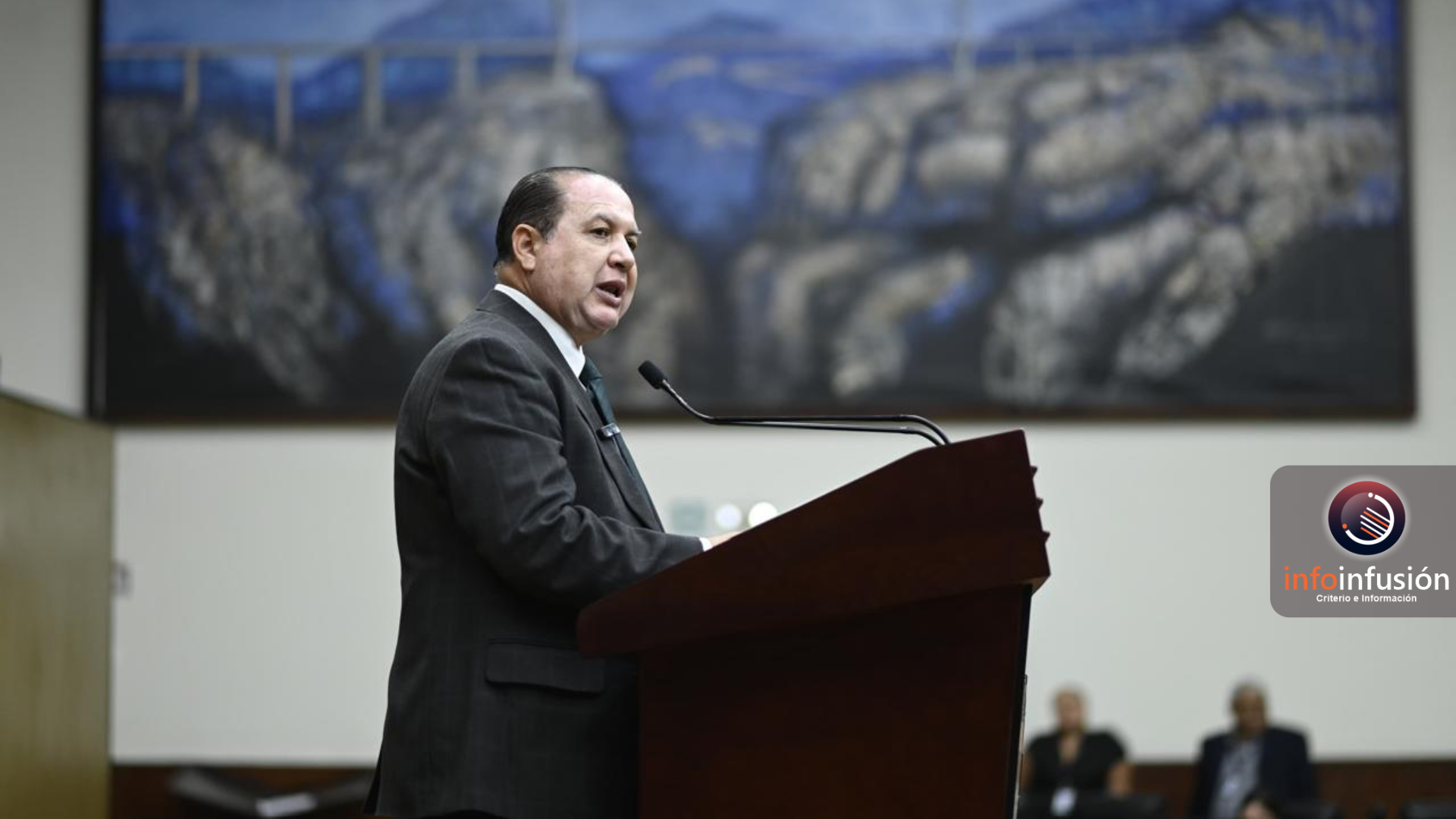 Presentan iniciativa para sancionar con trabajo comunitario en lugar de arresto