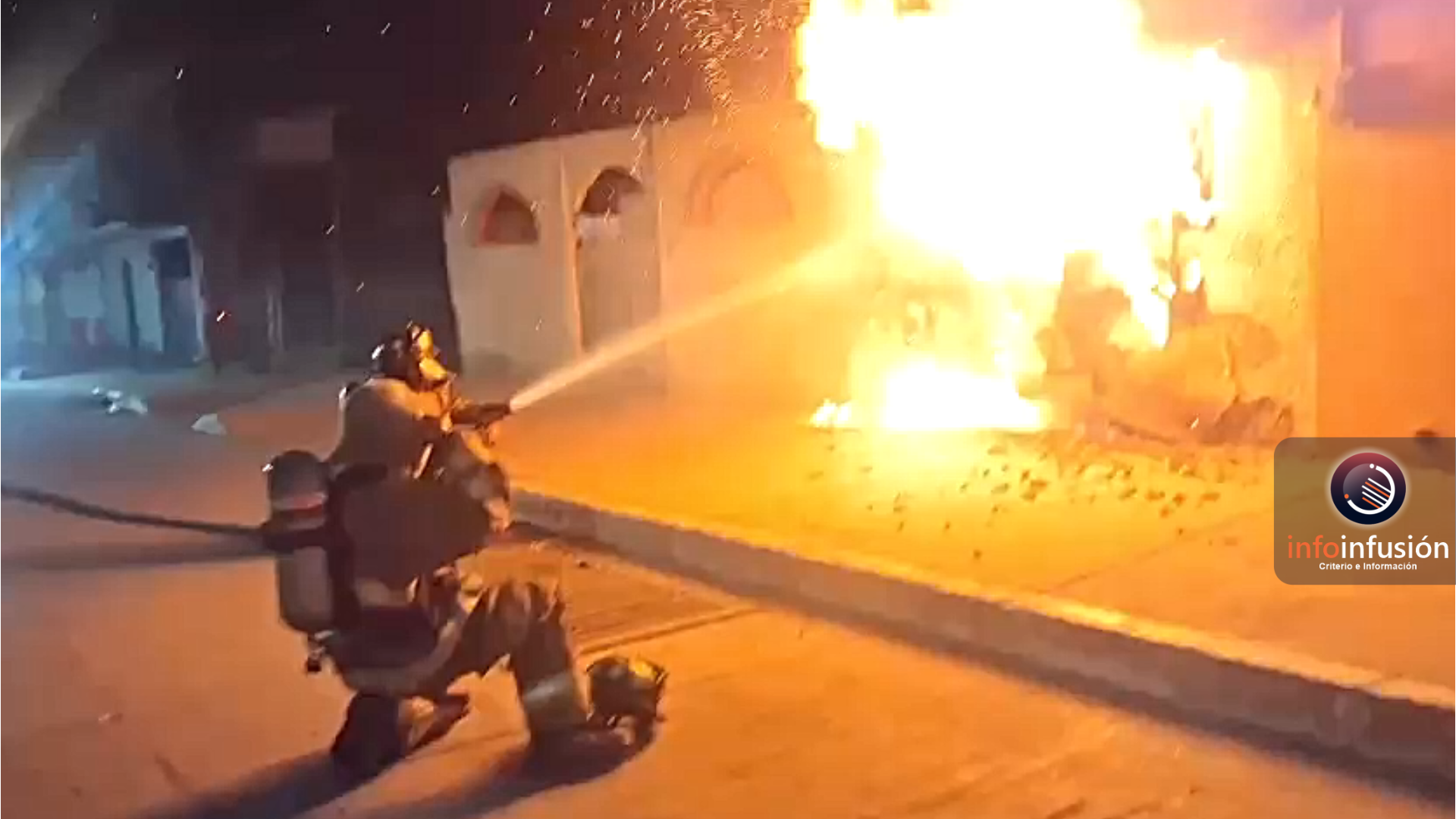 Se incendia vivienda abandonada en la José Ángel Leal