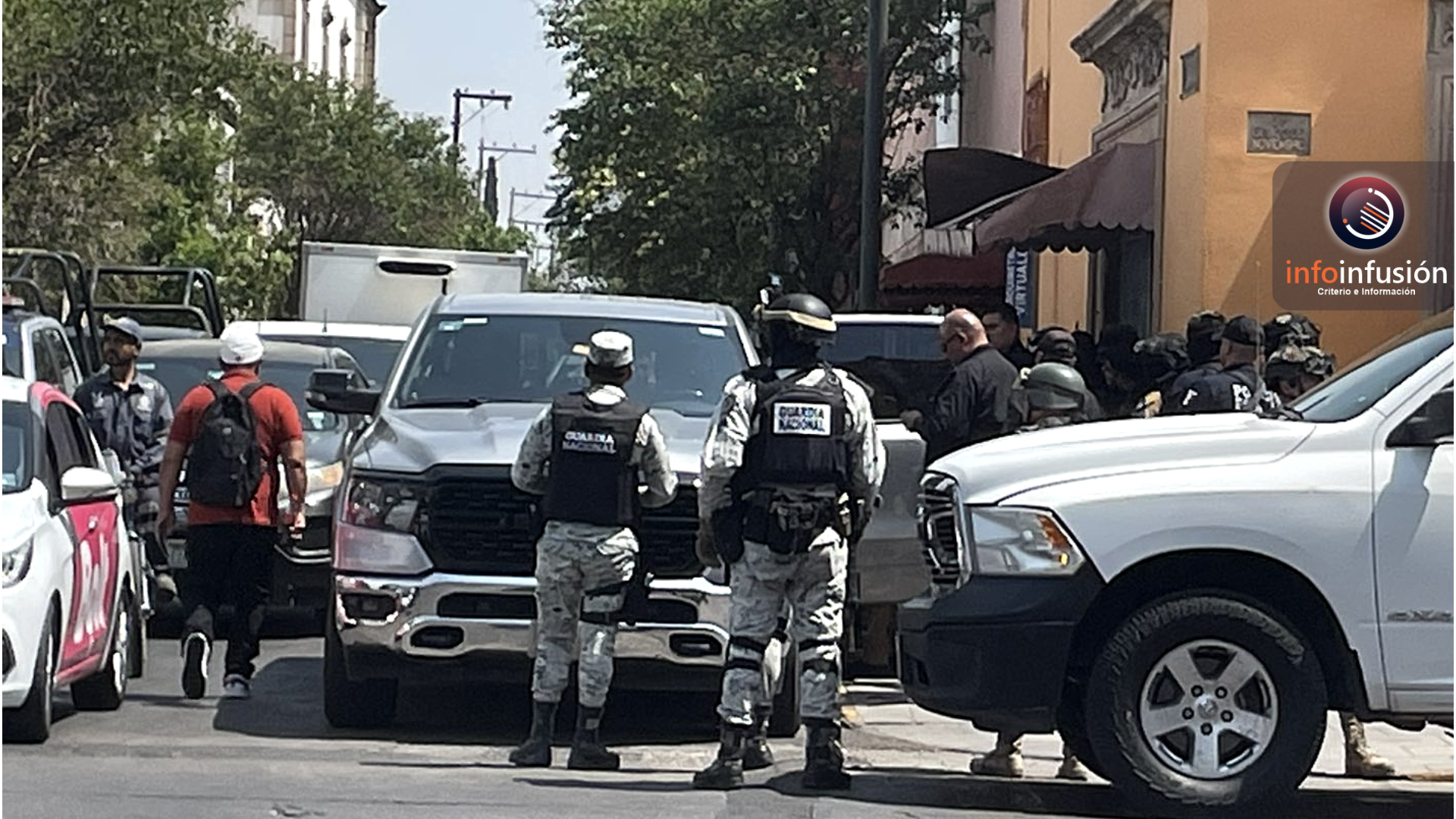 Retienen a escoltas vinculados a un partido durante operativo de Policía Estatal