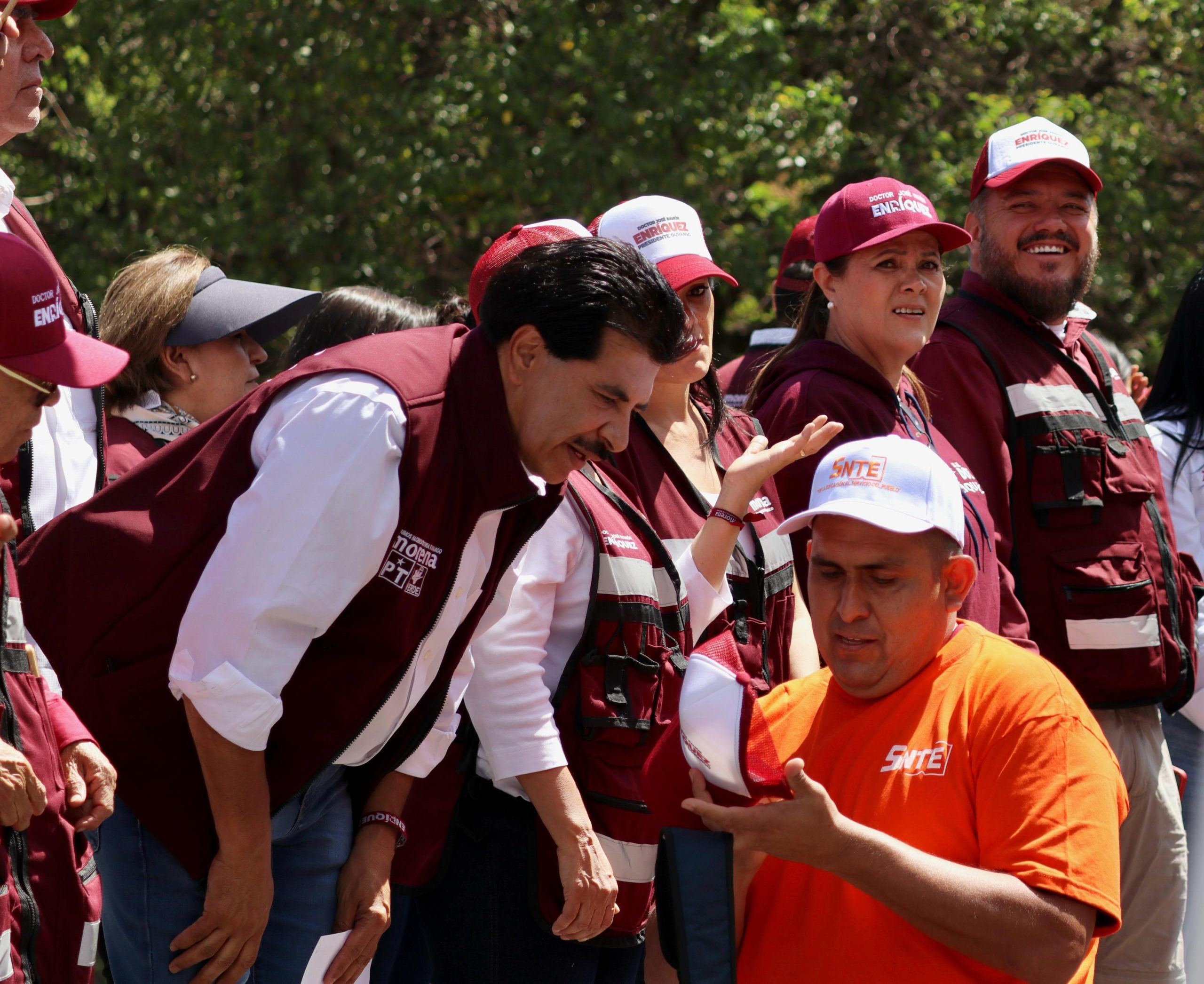 Respalda el doctor Enríquez a trabajadores de Durango