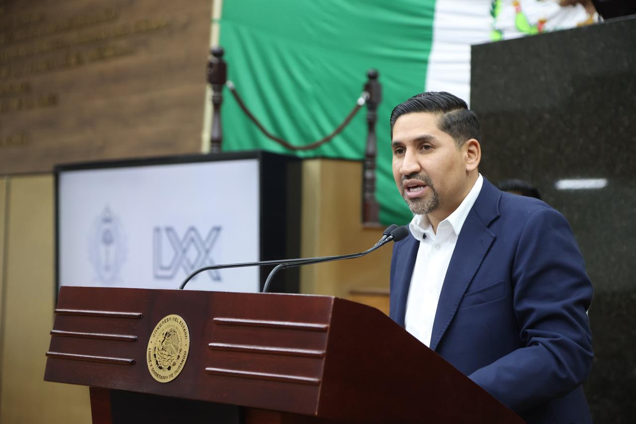 Promueven inclusión de mujeres como choferes del transporte público