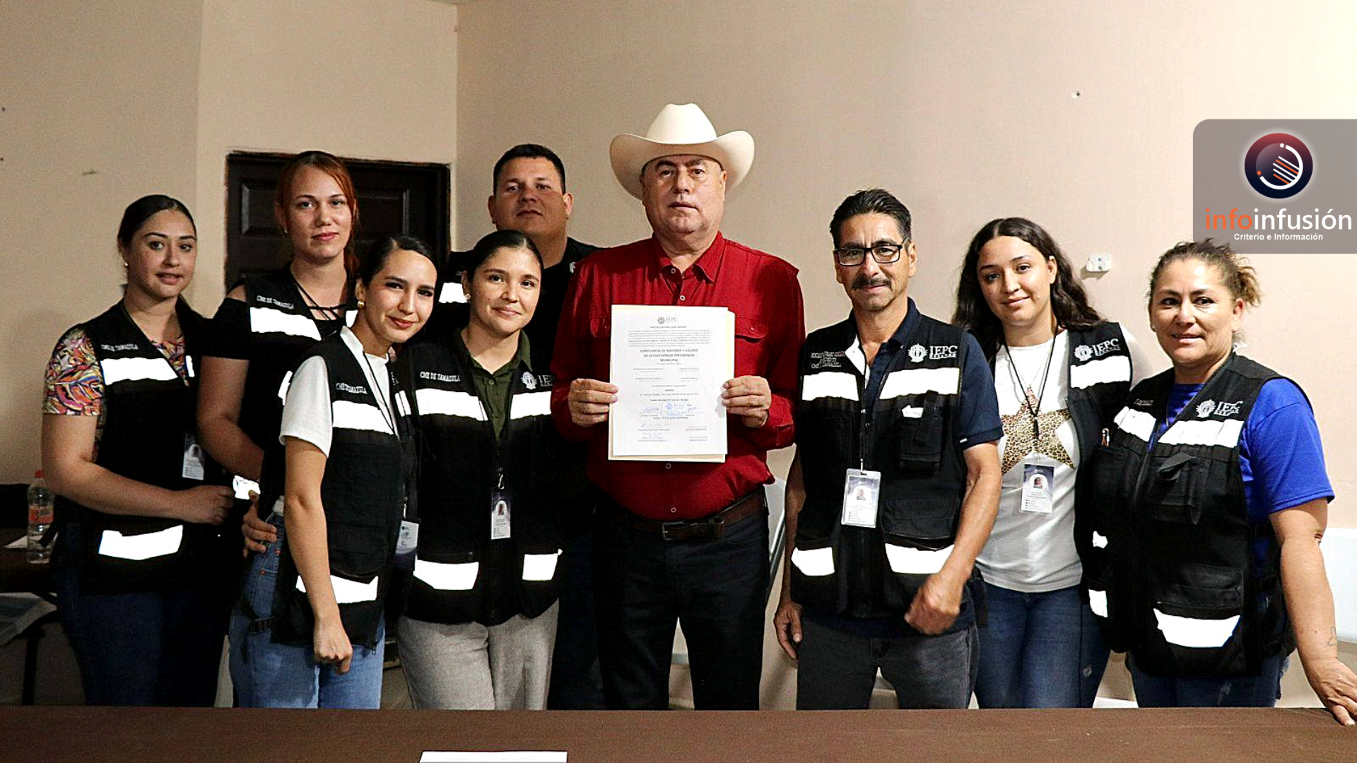 Ricardo Ochoa recibe constancia de mayoría como alcalde electo de Tamazula