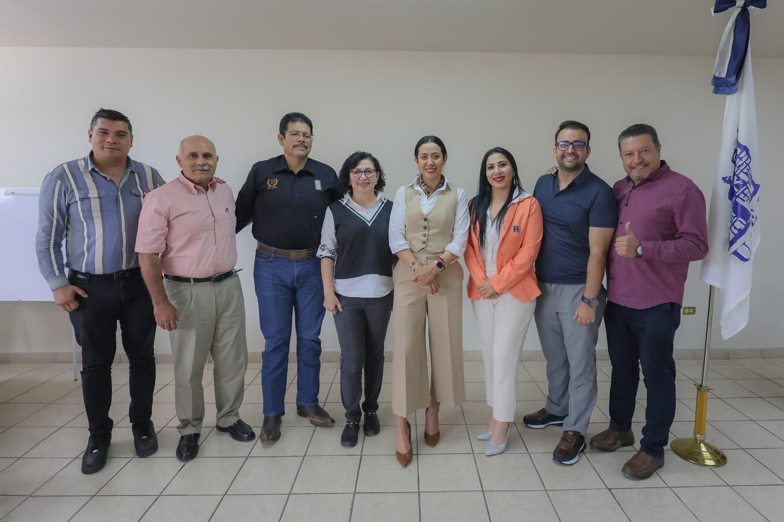 Se reúne Betzabé con directores de facultades de la UJED en Gómez Palacio