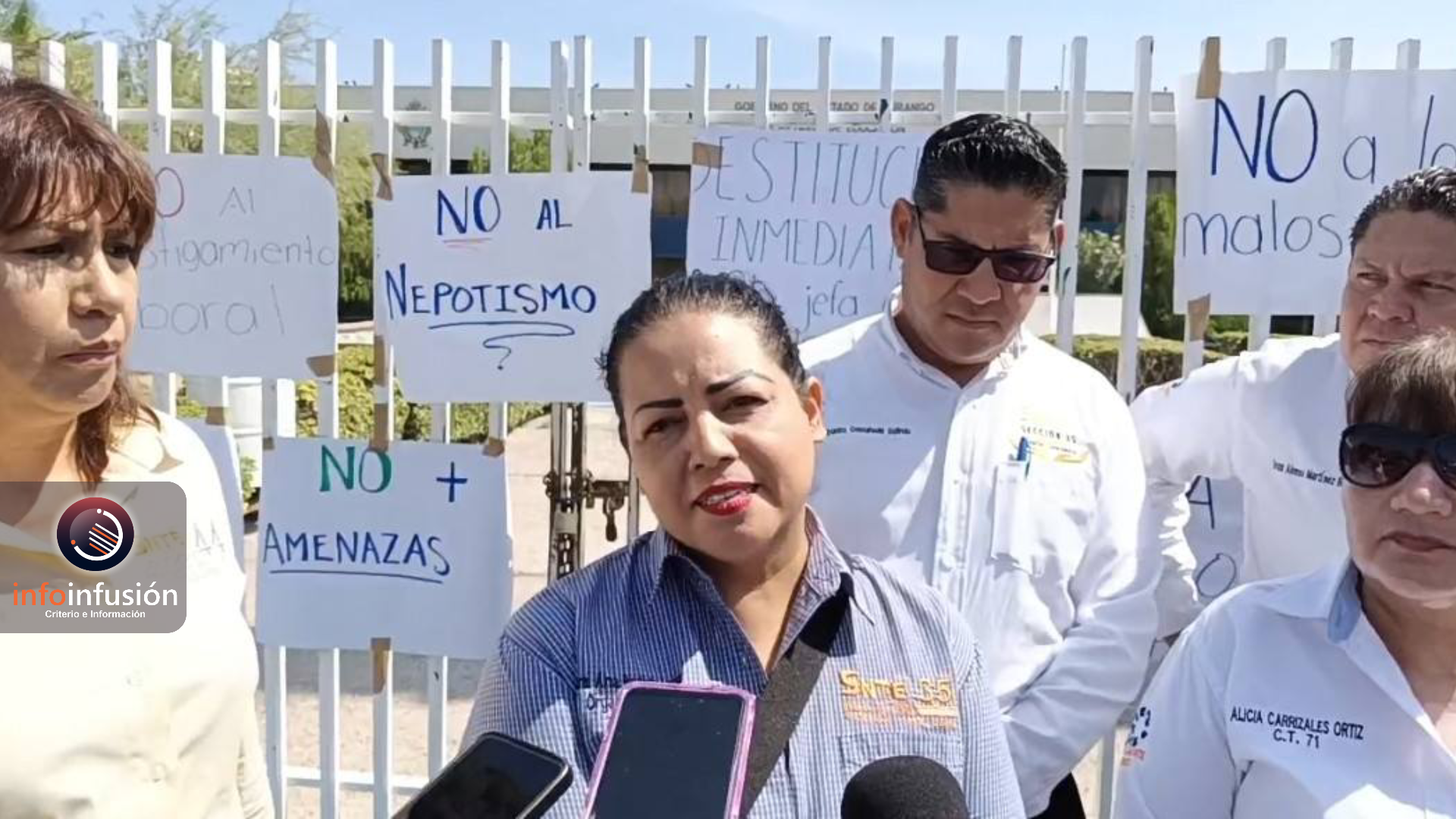 Maestros toman Subsecretaría de Educación en Gómez Palacio