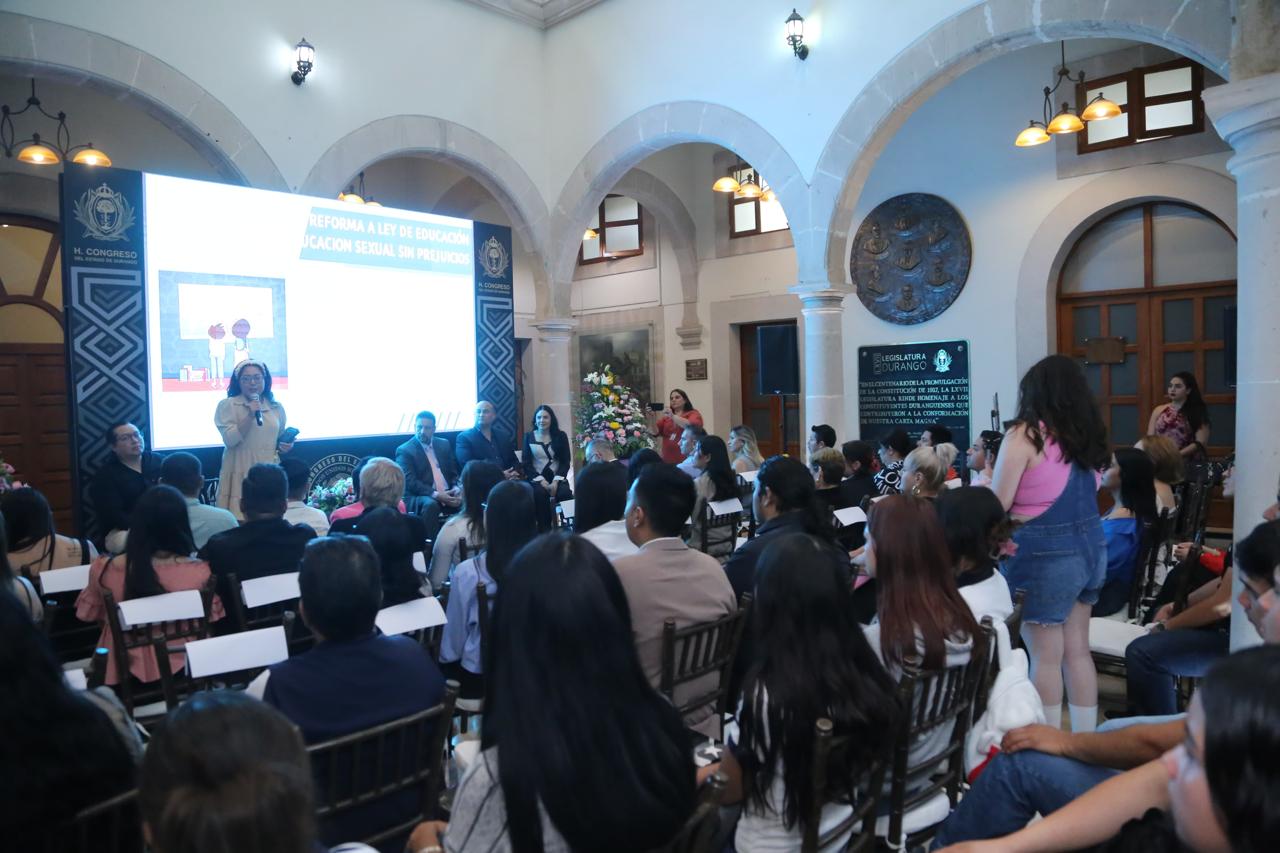 Primer Foro LGBTTIQ+ en el Congreso del Estado marca un paso hacia la igualdad: Delia Enríquez