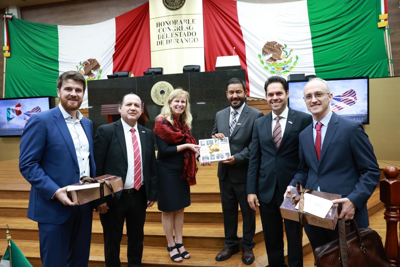 Recibe Congreso del Estado a Cónsul General de EE.UU. en Monterrey