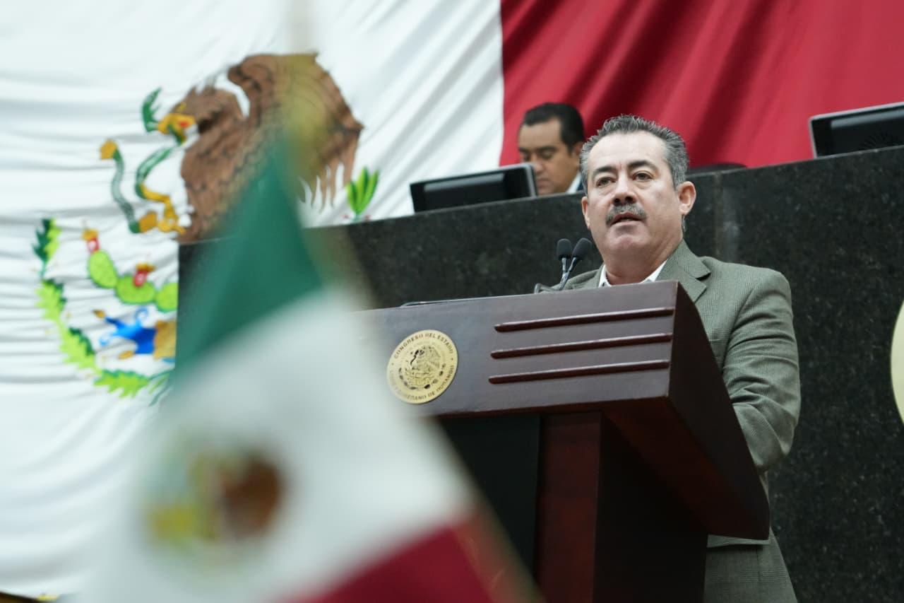 Exhorta Osbaldo Santillán a nuevos alcaldes a gobernar con honestidad y cero corrupción