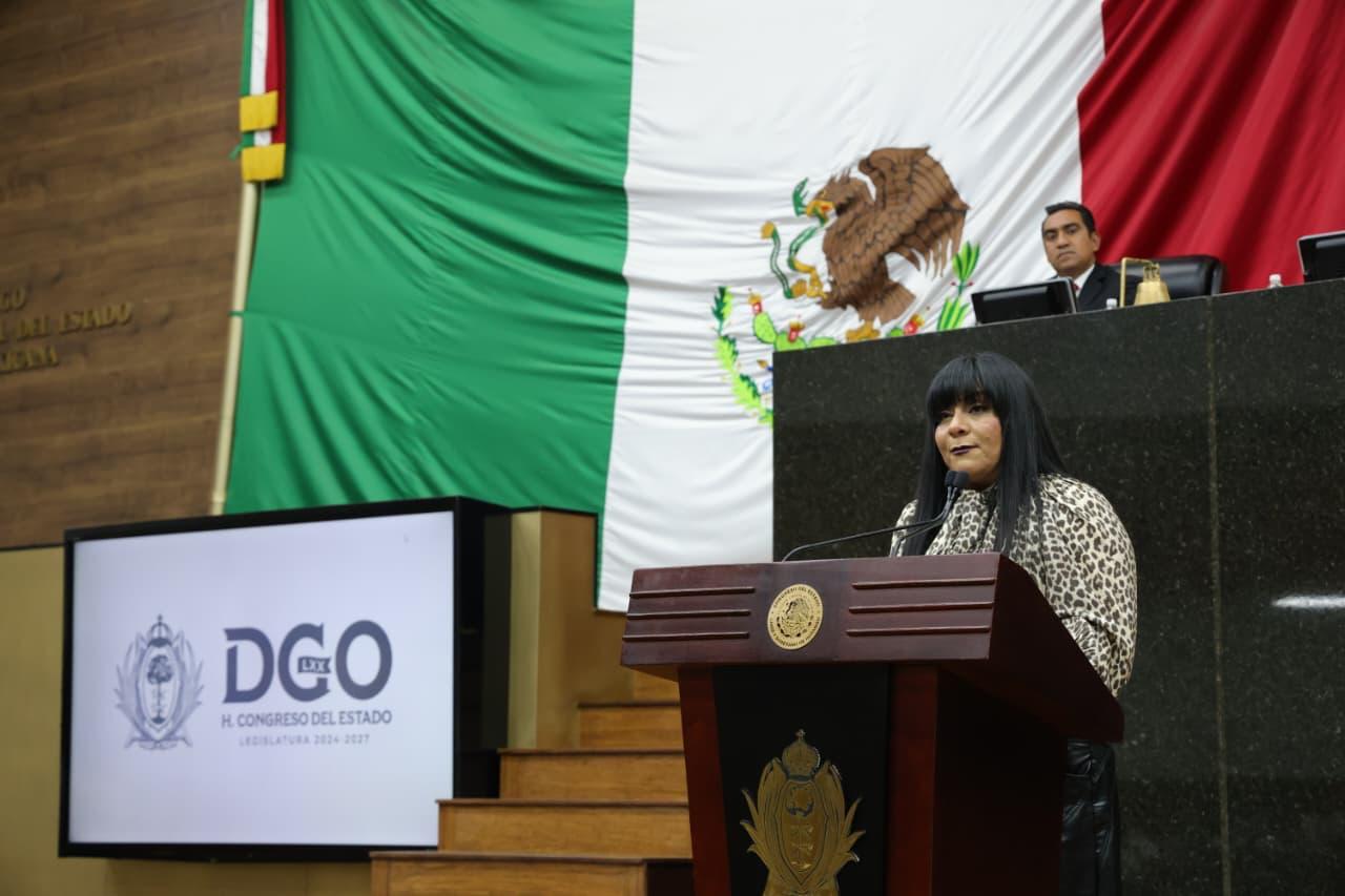 Propone diputada de Morena licencia de conducir permanente en Durango