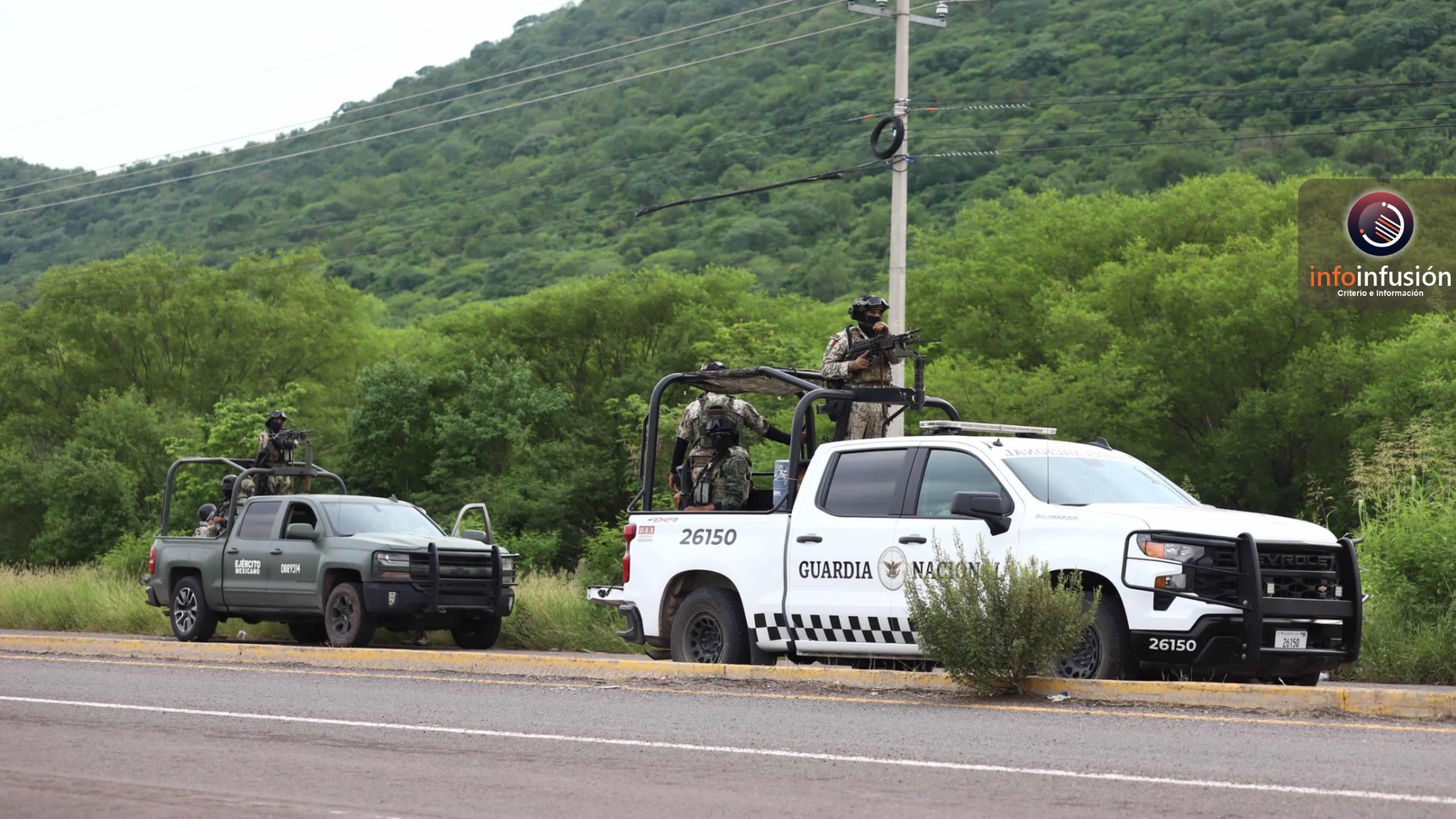 Hallan dos encobijados en supercarretera Durango-Mazatlán